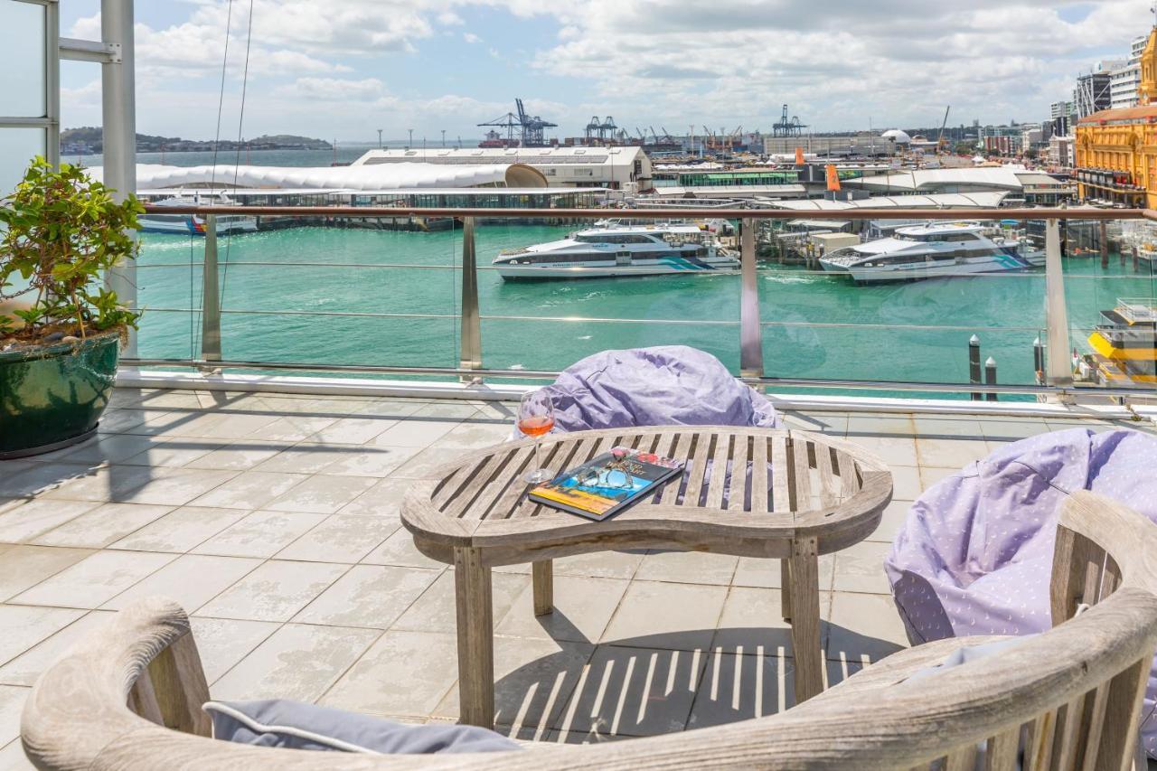 Stunning Waterfront Location With Huge Balcony! Apartman Auckland Kültér fotó