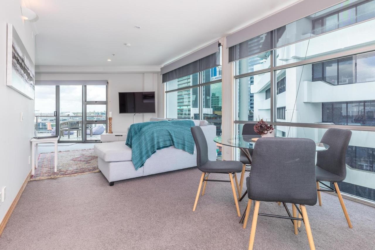 Stunning Waterfront Location With Huge Balcony! Apartman Auckland Kültér fotó